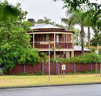 Anchorage Guest House and Self-contained Accommodation - Redcliffe Tourism