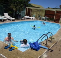 Anchorbell Holiday Apartments - Redcliffe Tourism