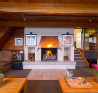 Aneeki Ski Lodge - Redcliffe Tourism