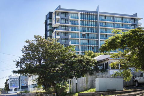 Apartments @ 79 Goondoon - Redcliffe Tourism 1