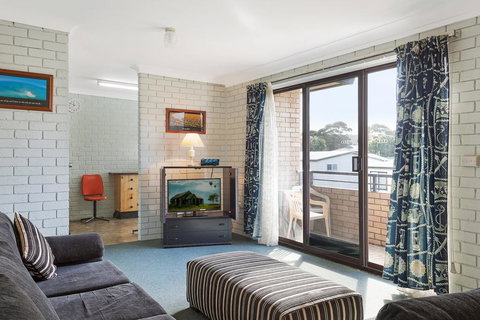 Apollo Unit 31 - Redcliffe Tourism 3