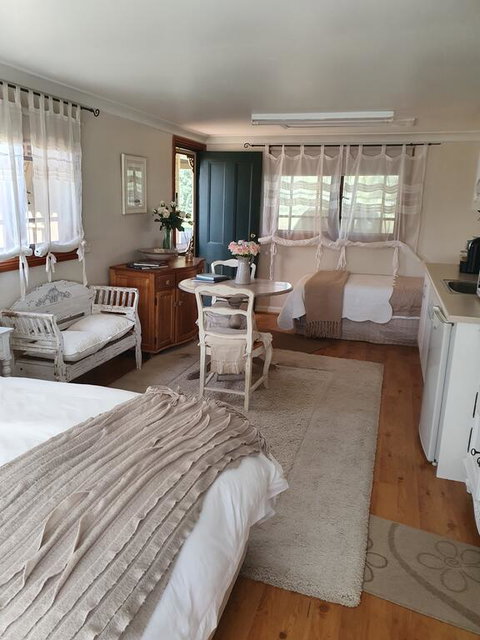 Appin Homestay B & B - Redcliffe Tourism 2