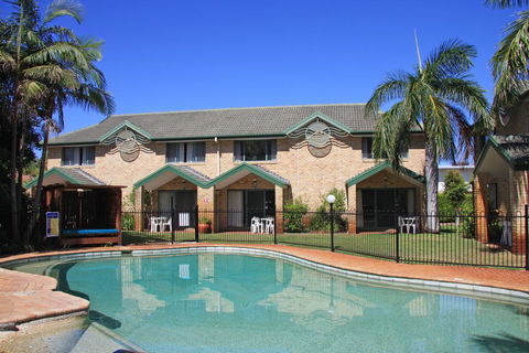Aqua Villa Holiday Apartments - Redcliffe Tourism 3