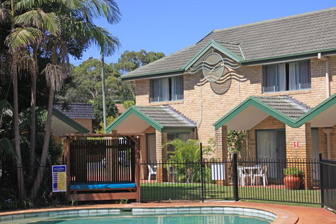 Aqua Villa Holiday Apartments - Redcliffe Tourism 0