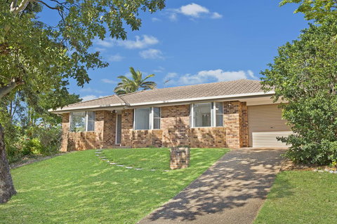 Aqualuna At Lighthouse Beach 8 Capalla Court - Redcliffe Tourism 1