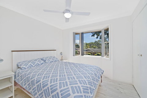 Aqualuna At Lighthouse Beach 8 Capalla Court - Redcliffe Tourism 2