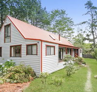 Arcadia Cottage - Redcliffe Tourism