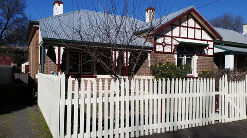 Arden On McLachlan - Redcliffe Tourism 0