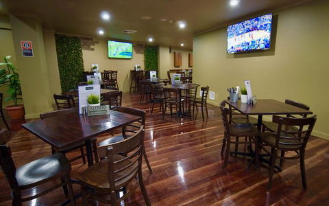 Argyle Hotel - Redcliffe Tourism 1