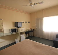 Aromet Motor Inn - Redcliffe Tourism