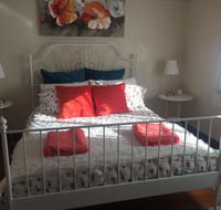 Art Deco Cottage - Redcliffe Tourism