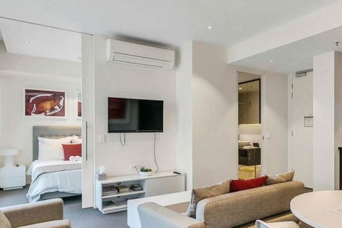 Luxury 2 Bdrm In Watson At Walkerville With Balcony, FREE Carpark, Near Adelaide CBD - Redcliffe Tourism 0