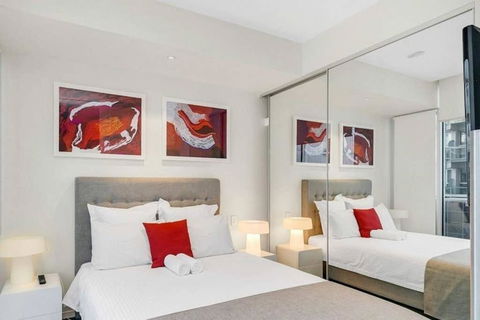 Luxury 2 Bdrm In Watson At Walkerville With Balcony, FREE Carpark, Near Adelaide CBD - Redcliffe Tourism 3