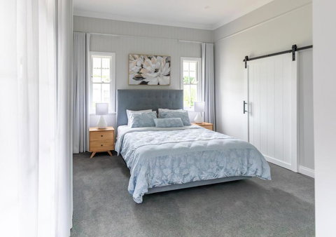 Luxury Grand Escapes Queenslander In Ipswich - Redcliffe Tourism 2