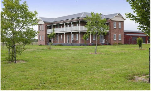 Luxury Pennsylvania Farm House In Langlang Town - Redcliffe Tourism 0
