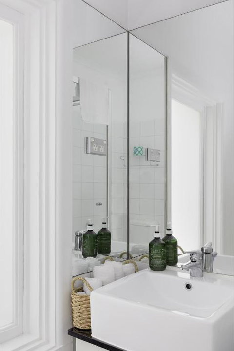 MAC St Kilda Acland By Melbourne Apartment Collection - Redcliffe Tourism 3