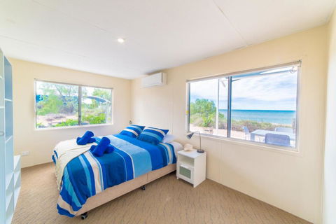 Mackerel Islands - Redcliffe Tourism 2