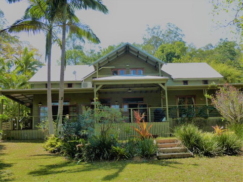 Magnolia Cottage - Redcliffe Tourism 0