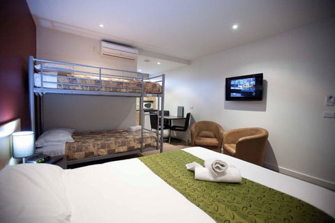 Mansfield Motel - Redcliffe Tourism 3