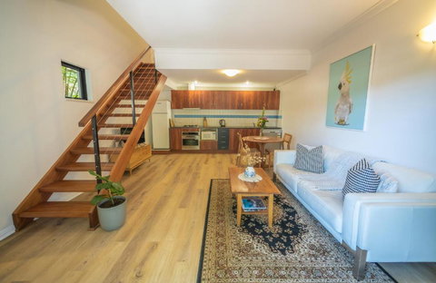 MARGARET FOREST RETREAT Apartment 129 - Located Within Margaret Forest, In The Heart Of The Town Centre Of Margaret River, Spa Apartment! - Redcliffe Tourism 3