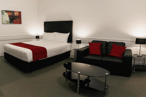 Melbourne Kew Central Apartments Official - Redcliffe Tourism 3