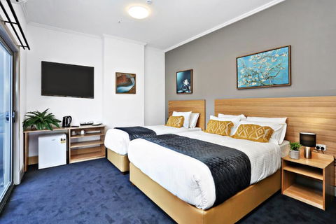 Meridian Hotel Hurstville - Redcliffe Tourism 0