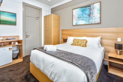 Meridian Hotel Hurstville - Redcliffe Tourism 1
