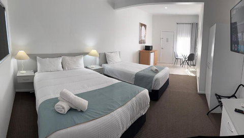 Mia Motel - Redcliffe Tourism 2