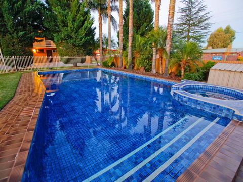 Mildura River City Motel - Redcliffe Tourism 2