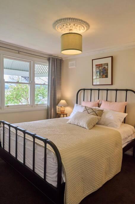 Miners Cottage Lancefield - Redcliffe Tourism 3