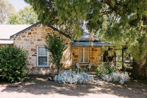 Mintaro Hideaway - Redcliffe Tourism 0