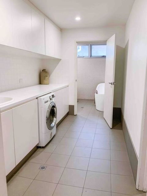 Modern House Close To CBD & Adelaide Oval - Redcliffe Tourism 2