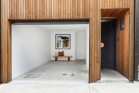 Modern Paddington Terrace - Redcliffe Tourism 2