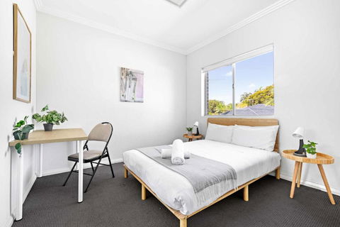 Modern Queen Room - Private Spot At Revesby - Shared Bathroom - Redcliffe Tourism 0