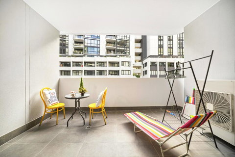 Modern Toy Style APT At Heart Kogarah - Redcliffe Tourism 1