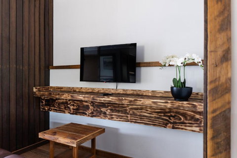 Mount Mee Country Lodge - Redcliffe Tourism 2