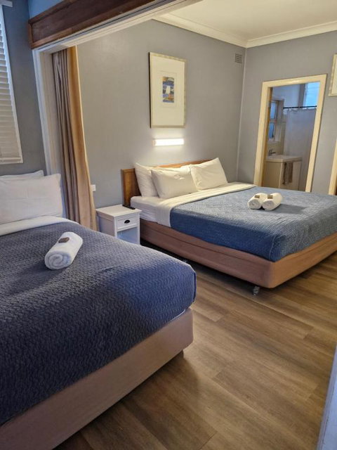 Mount View Motel - Redcliffe Tourism 3