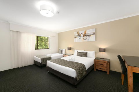 Mt Ommaney Hotel Apartments - Redcliffe Tourism 2