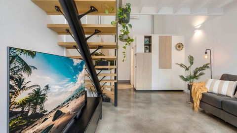 Mullum Haven 3 - Central & Stylish Townhouse - Redcliffe Tourism 3