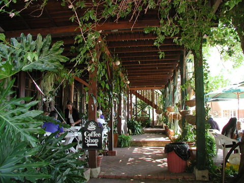 Mundaring Weir Hotel - Redcliffe Tourism 2