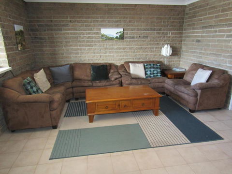 Nelson House - Redcliffe Tourism 3