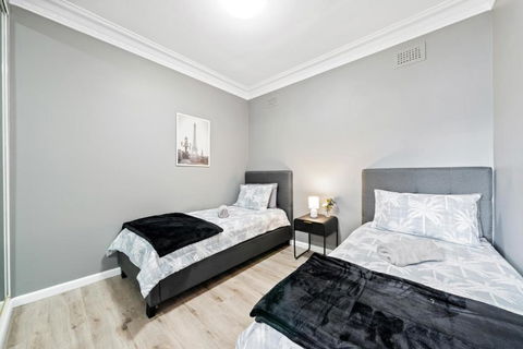 New 2 Bedroom House 500m To Mall With Free Parking - Redcliffe Tourism 3