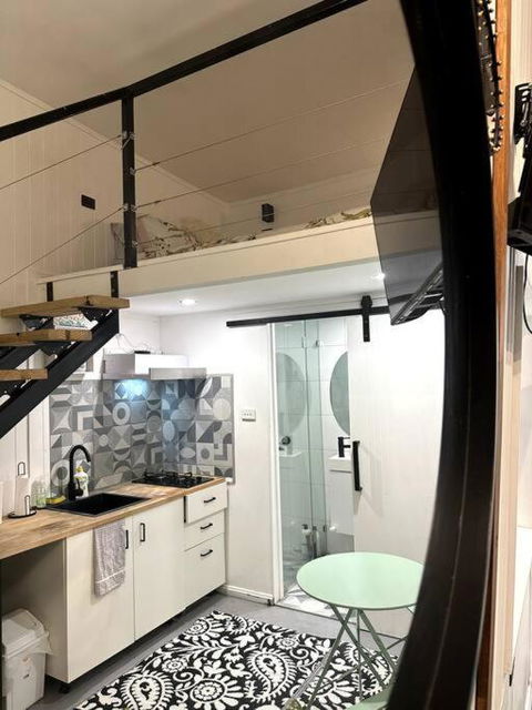 NEW! Sea Joley Tiny Home - Redcliffe Tourism 2