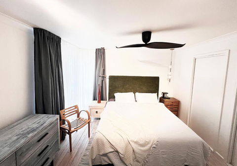 NEW Serene Modern Oasis - Redcliffe Tourism 2