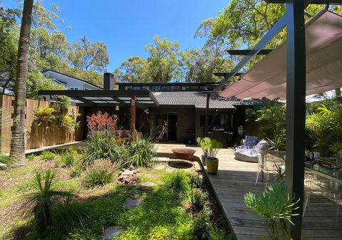 NEW Serene Modern Oasis - Redcliffe Tourism 0