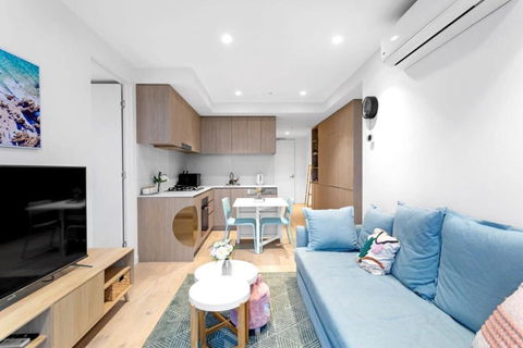 NEW Skyline View Luxury Apt Homey Heart Of ADL - Redcliffe Tourism 1