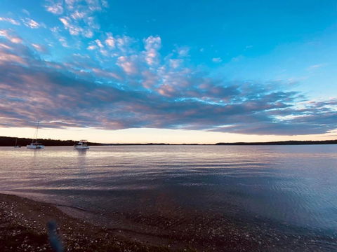 New Property Seabreeze Bungalow - Lakeview Sunset Delight At Sunshine On Lake Macquarie - Redcliffe Tourism 0
