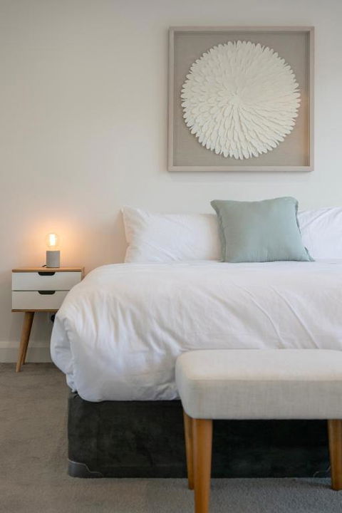 Newsom House - Stylish & Elegant Home With 4 King Beds - Redcliffe Tourism 0