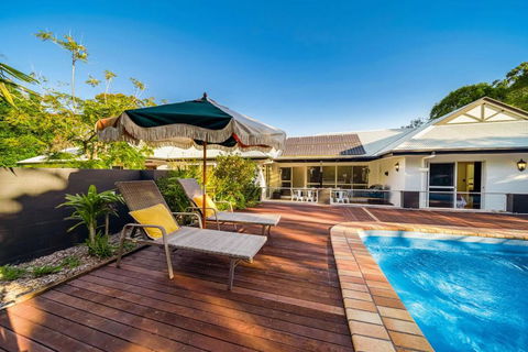 Ninderry Manor-Spectacular Hinterland Retreat - Redcliffe Tourism 2