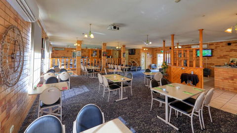 North Parkes Motel - Redcliffe Tourism 2